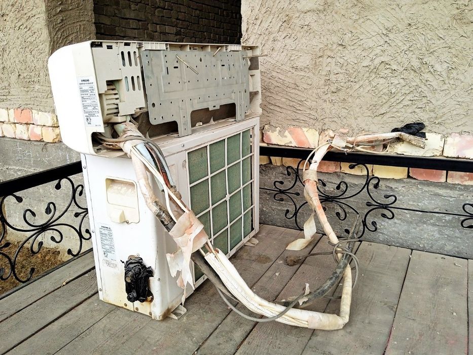 Kanditsioner. 100% ishlaydi. Pul zarurligi uchun sotilyapti.