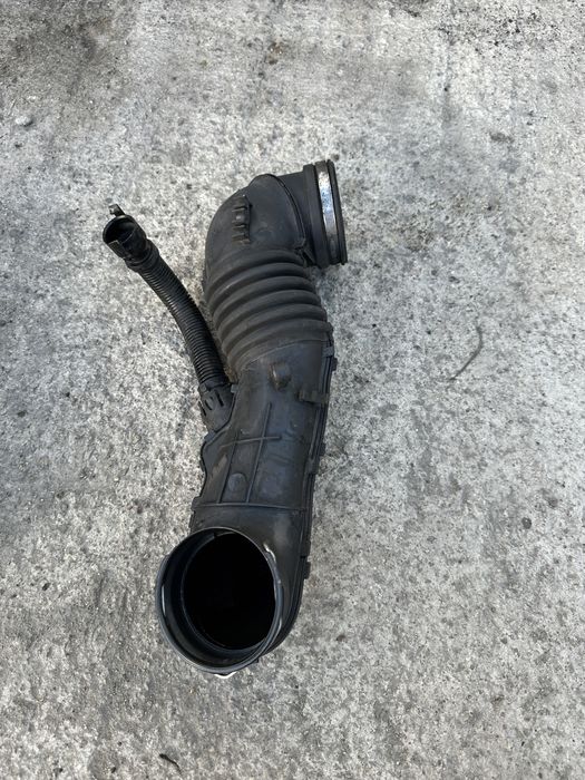 Furtun turbo furtun debitmetru bmw e90 e91 e92 e93 e87 e81 n47
