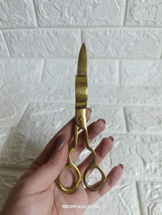 Ножичка за гасене на свещи