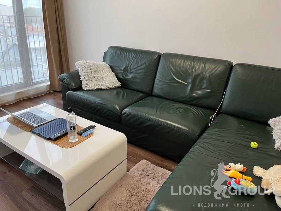 Дава се под наем Тристаен апартамент в Варна, Център - 100 кв.м за 997.05 € - Снимка #2