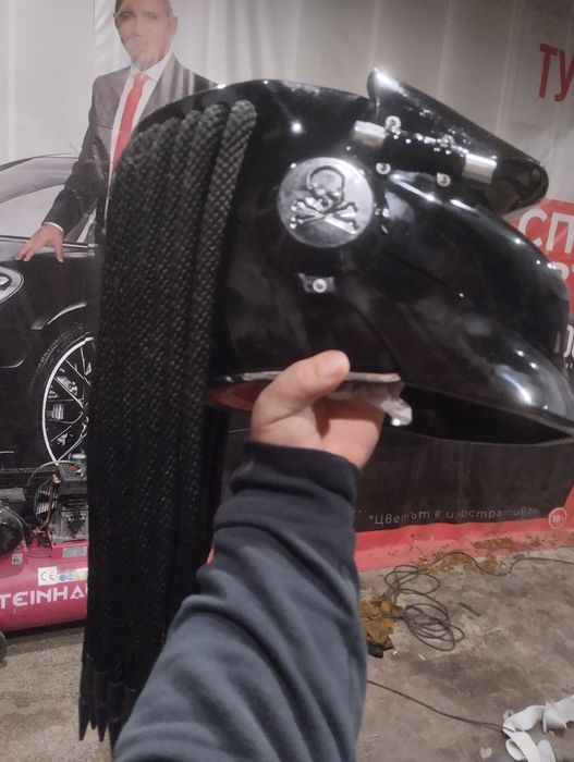 Каска тип прешалеца с плитки