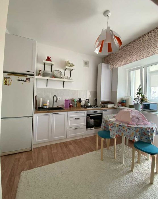 Продам 1комн кв в самом центре Батыс