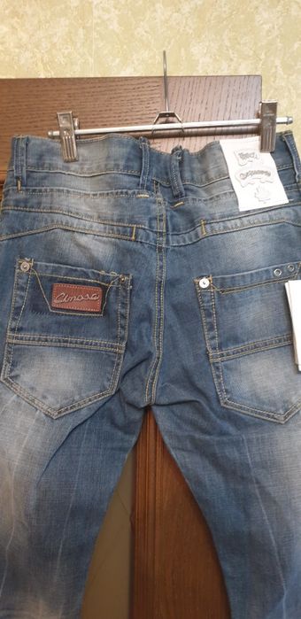 Джинсы подростковые, фирменные