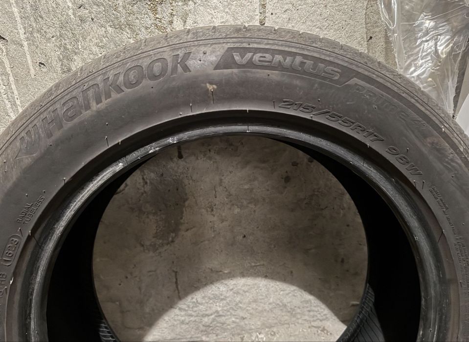 Гуми Hankook 215/55/17 летни - 2бр.
