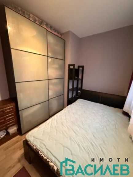 Продава се Двустаен апартамент в София, Център - 42 кв.м за 1822 €/кв.м - Снимка #2