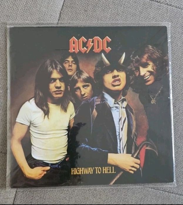 Страхотна Сребърна Монета AC/DC Ограничен Тираж