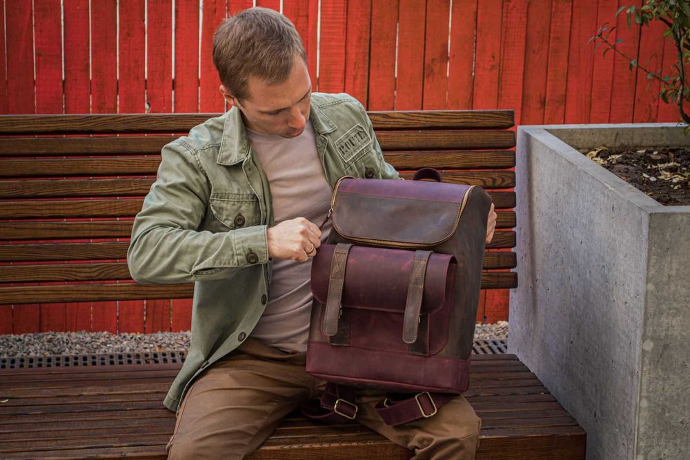 Rucsac din piele. Rucsac pentru laptop