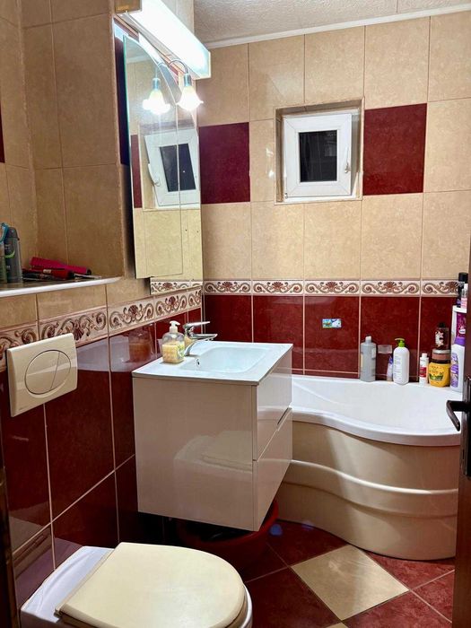 Apartament cu 4 dormitoare Sanmartin