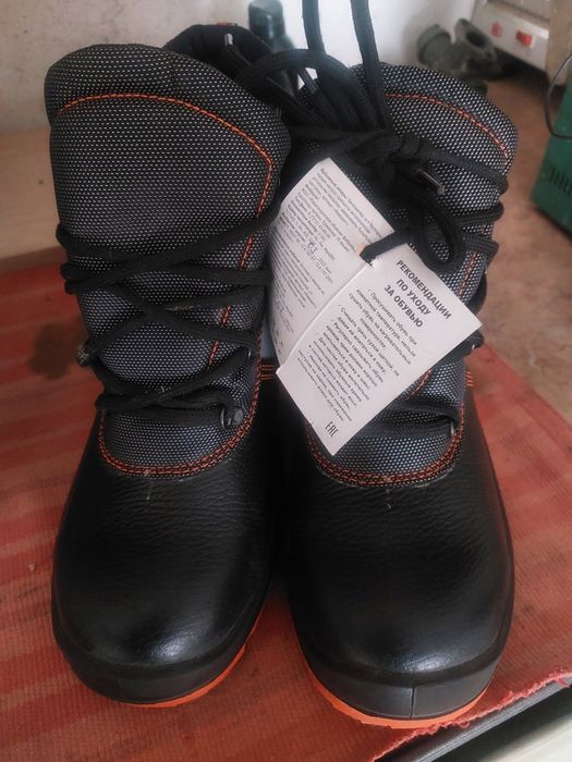 Ботинки рабочие 44 и 46 размер. Лето.