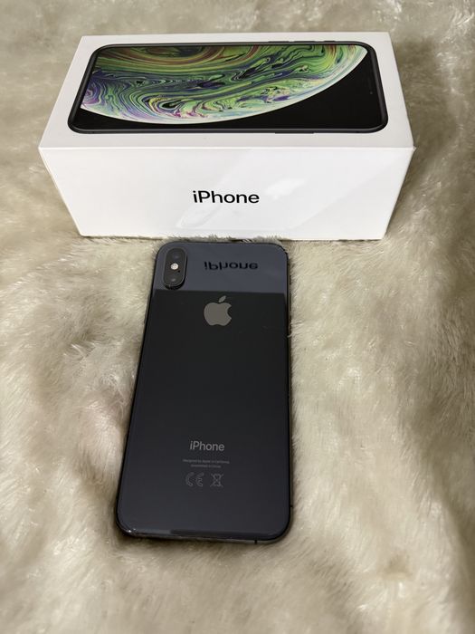 Продам iPhone XS 64 ГБ
