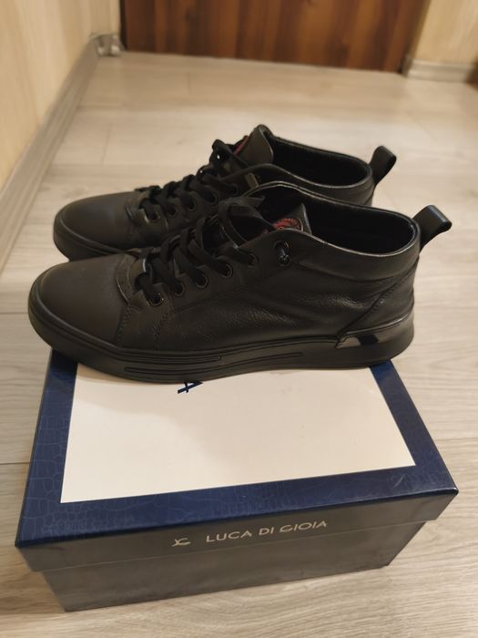 Ghete bărbați piele