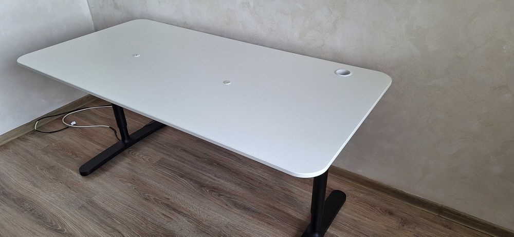 Офис бюро BEKANT  - Икеа / Работна маса