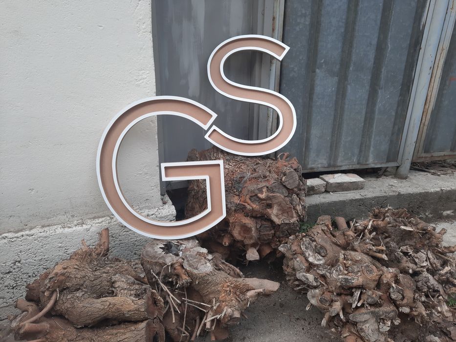 Litere volumetrice reclame volumetrice