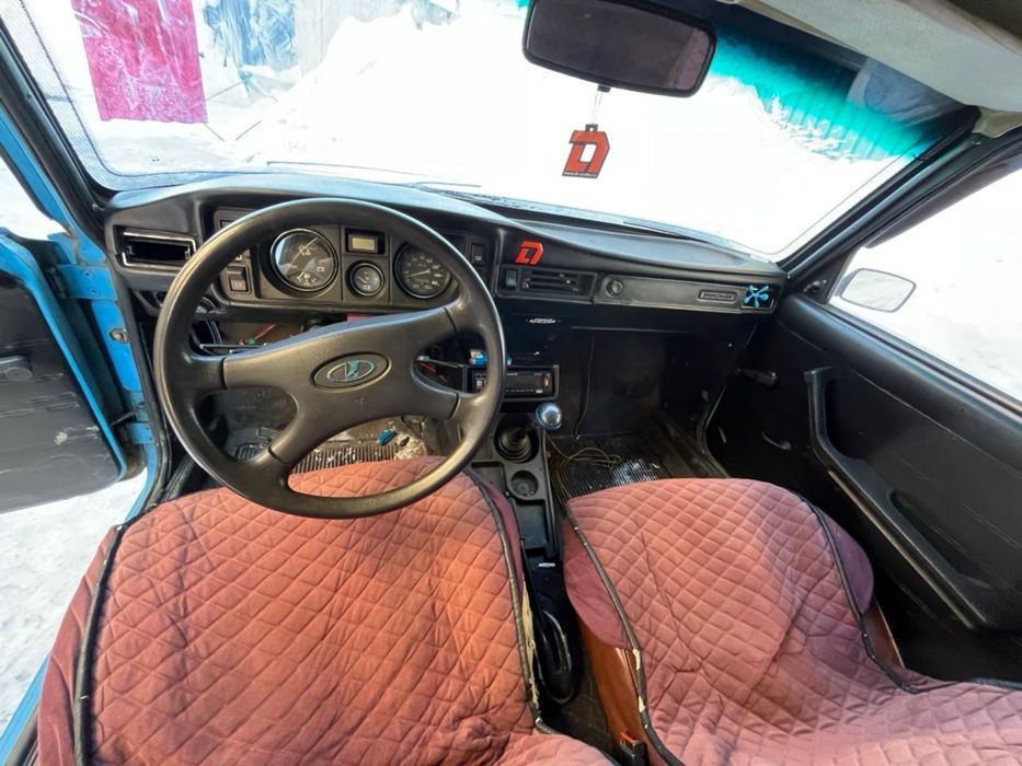 Продам ваз 21051