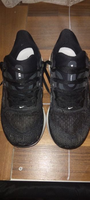 Nike Pantofi de alergare Nike Vomero 17 f