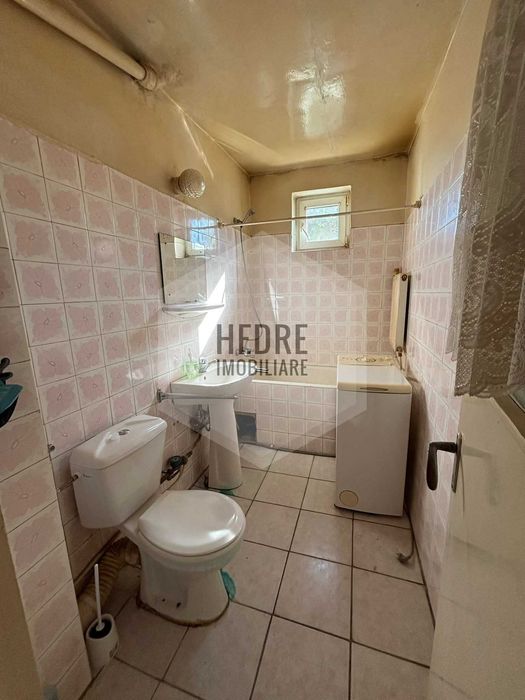 Vanzare apartament 3 camere