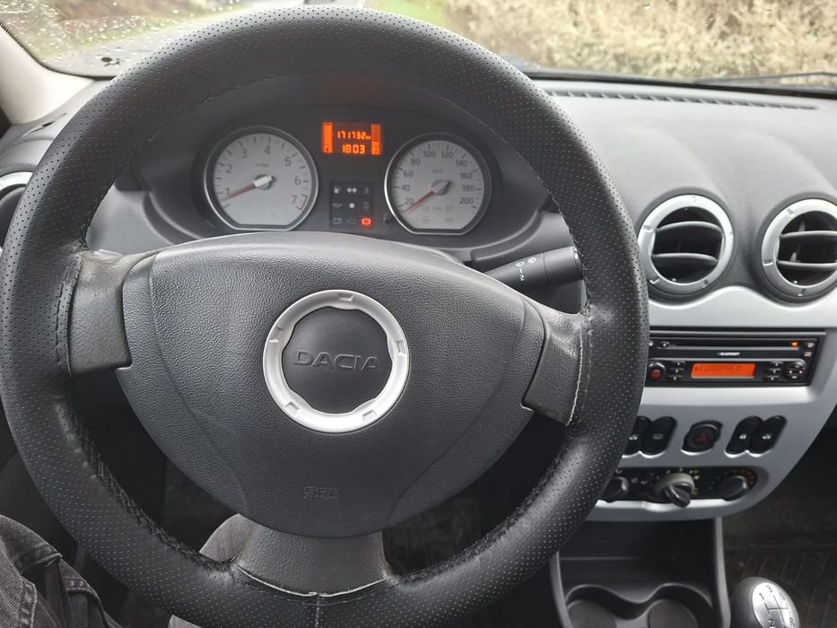 Vand Dacia Logan MCV 2009, benzina 1.6 mpi