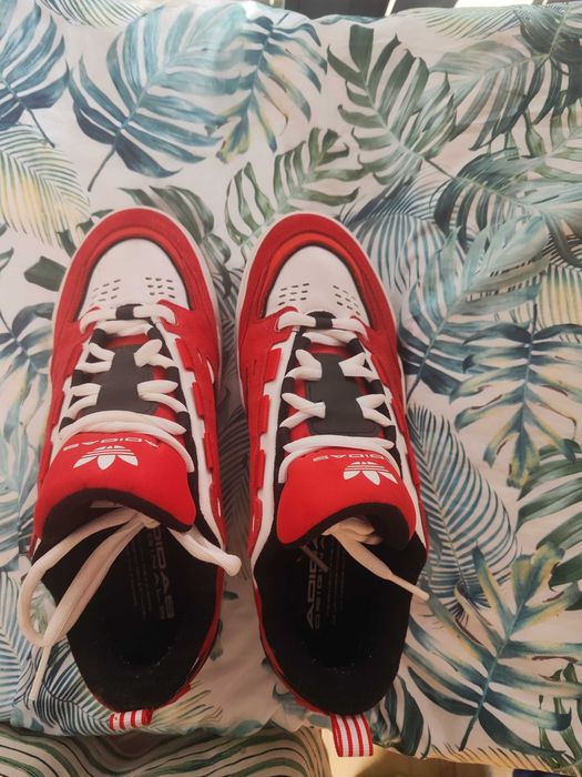 Маратонки Adidas