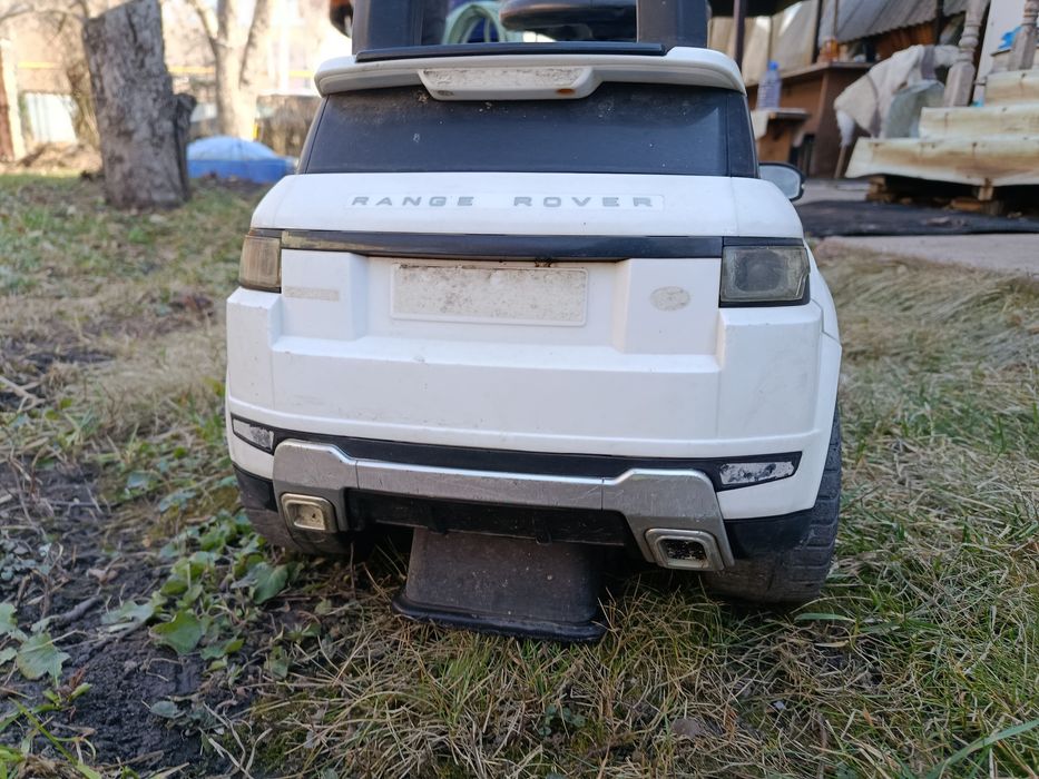 Срочно продам!!! Детский беговел машина