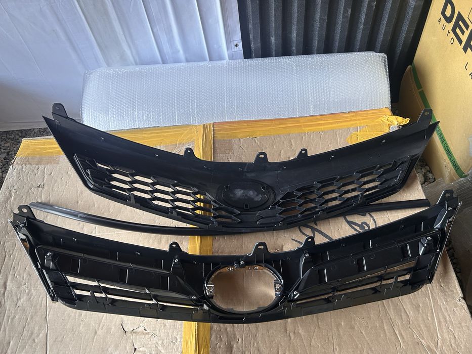 CAMRY 50 USA SE/LE Решетка радиатора