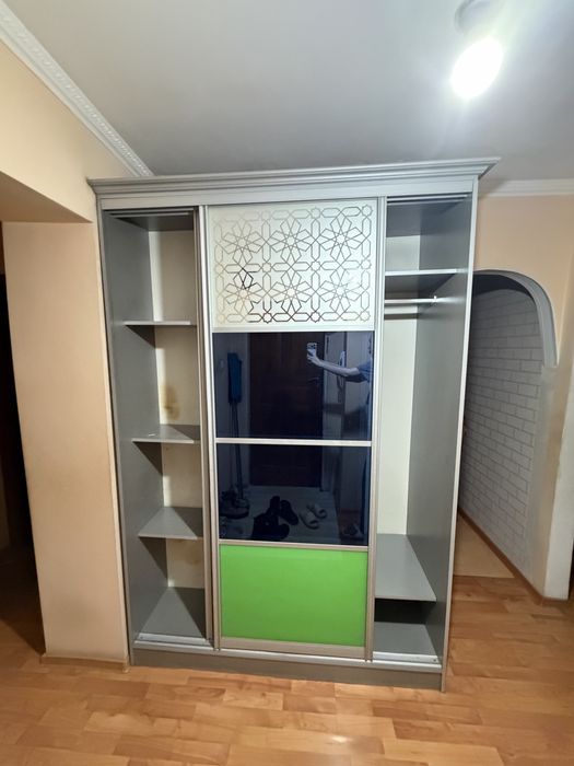 Продам шкаф купе