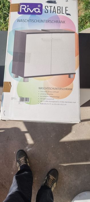 Dulap / mască pt chiuvetă de baie