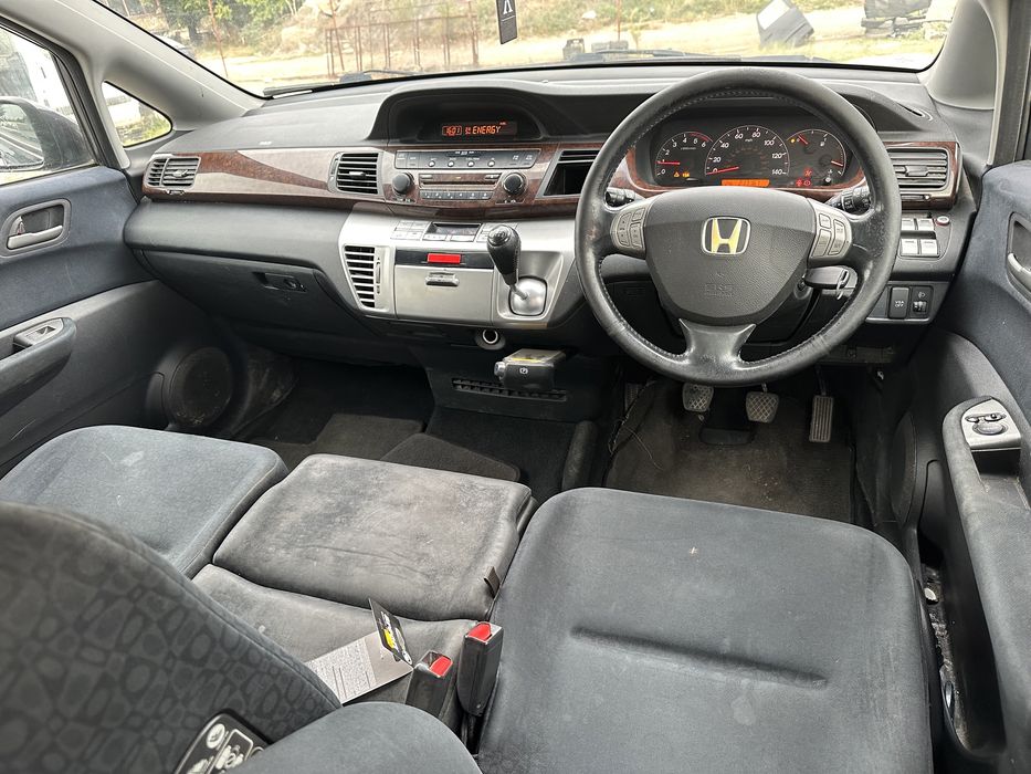 Honda FRV 2.2 140 на части