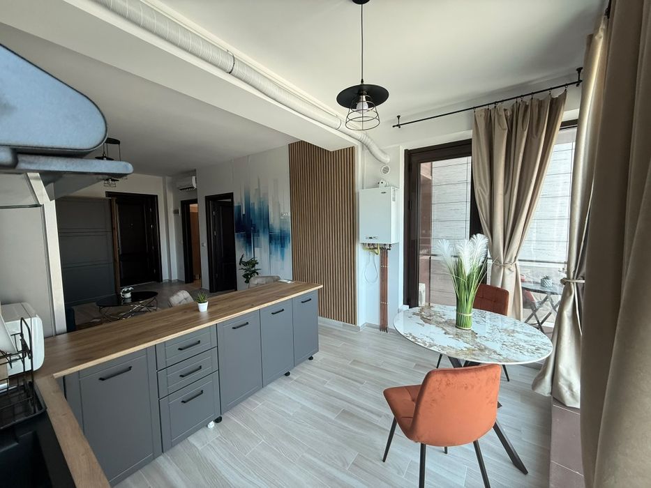 Închiriez apartament Centru UMF