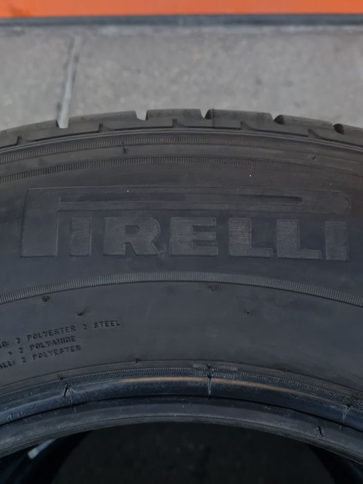 Летни гуми за Бус 2 броя PIRELLI Carier 215 70 R15C дот 1222