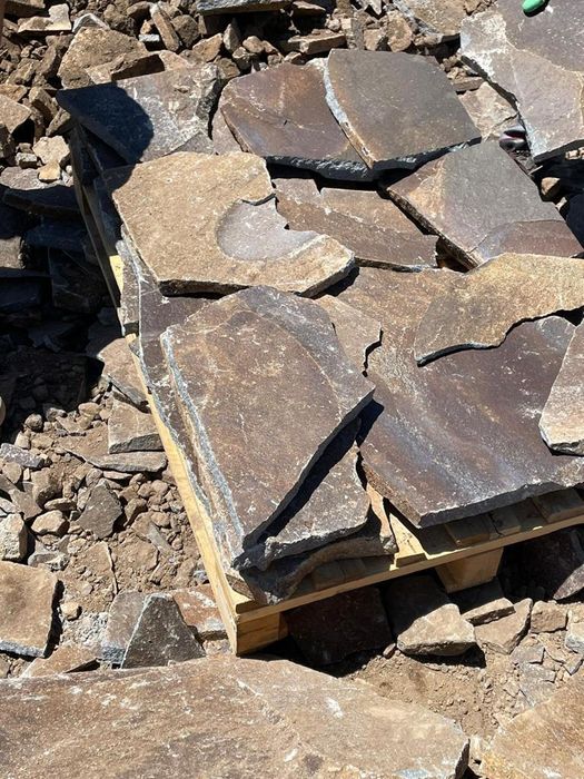 Paleți din piatra naturala