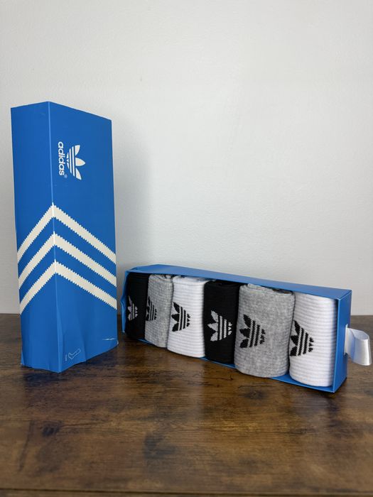 Set 6 perechi sosete ADIDAS calitate deosebita cadoul perfect