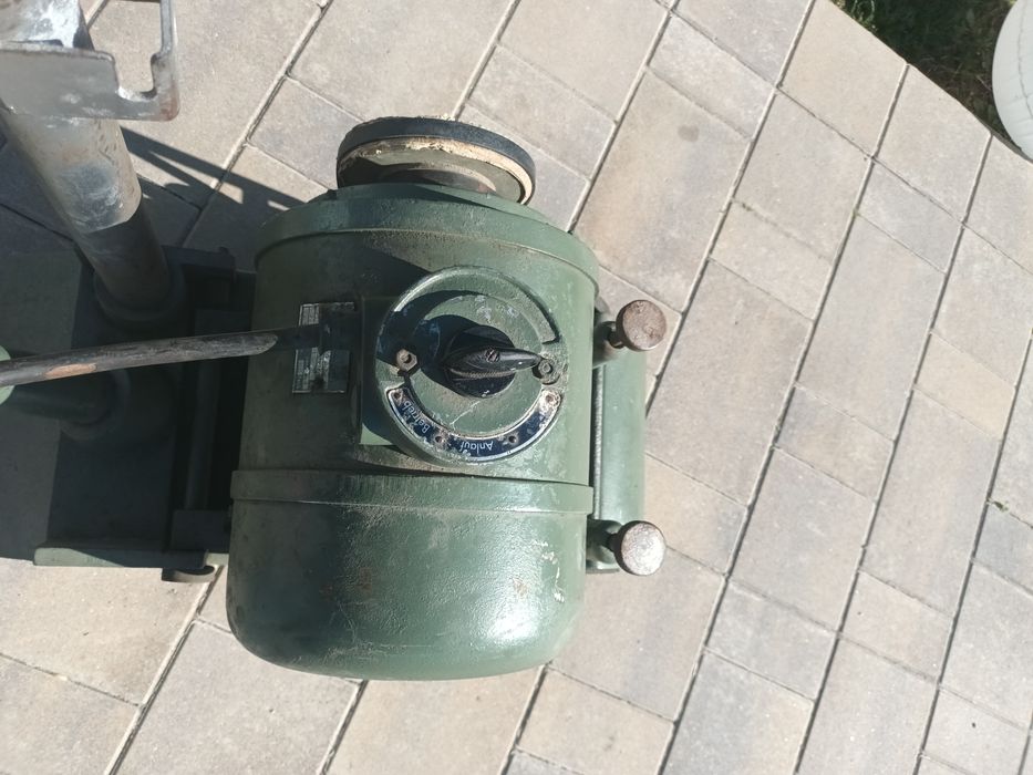 Masina rașchetat parchet