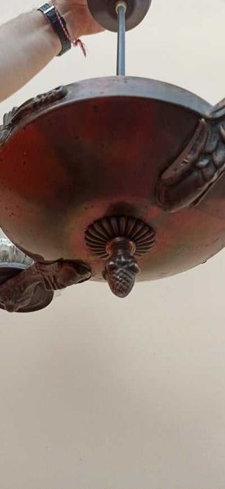 Полилей с две крушки от времето на социализма.