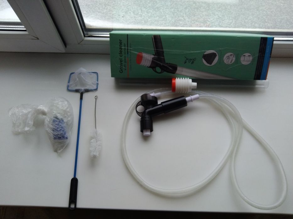 Продам аквариум и декорации