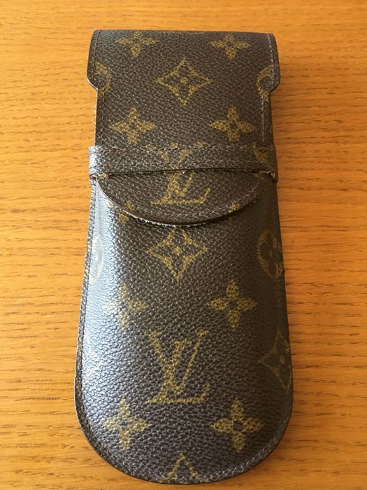 Louis Vuitton калъф за очила