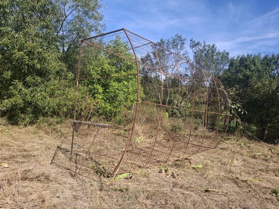 Vând solar de 6 metri lungime și 4 lățime