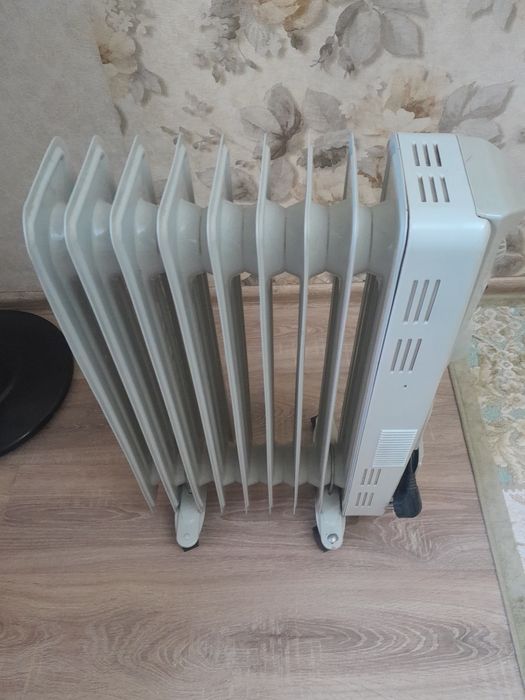 Продам. Обогреватель  масляный