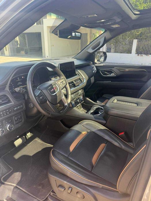 GMC YUKON Авто в хорошем состоянии, обслуживался официальным дилером