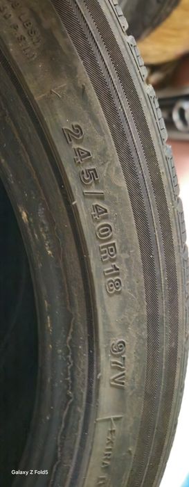 ГУМИ 245/40/18зимни летни