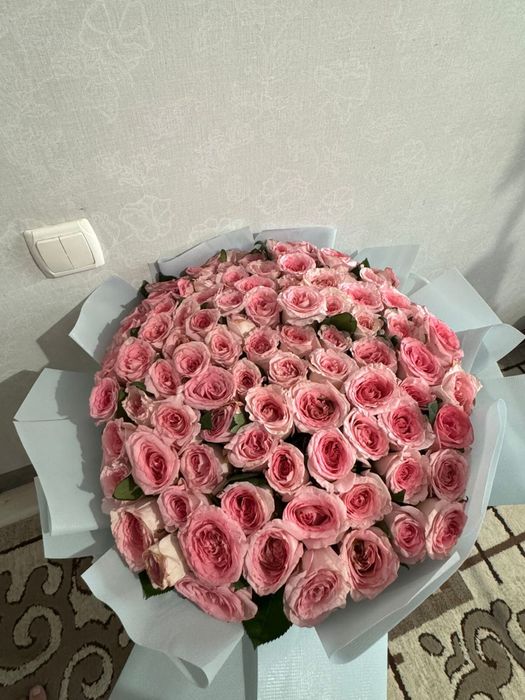 Шикарный букет из 101 роз