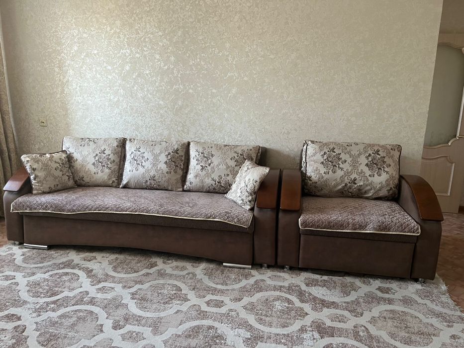 Продам диван с креслом