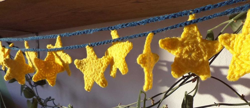 Плетен гирлянт звезди handmade