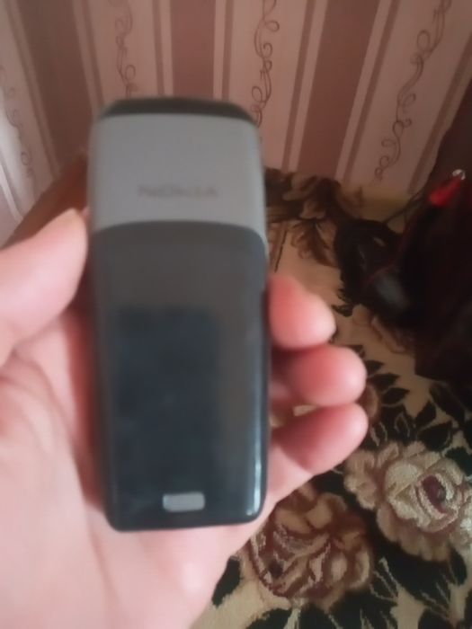 Сотрлади нокия 1600 холати яхши  ишдаши зур