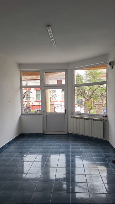 De inchiriat spatiu comercial str. Avram Iancu