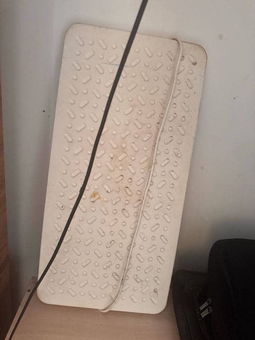 Продам обогреватель на 16квадрат