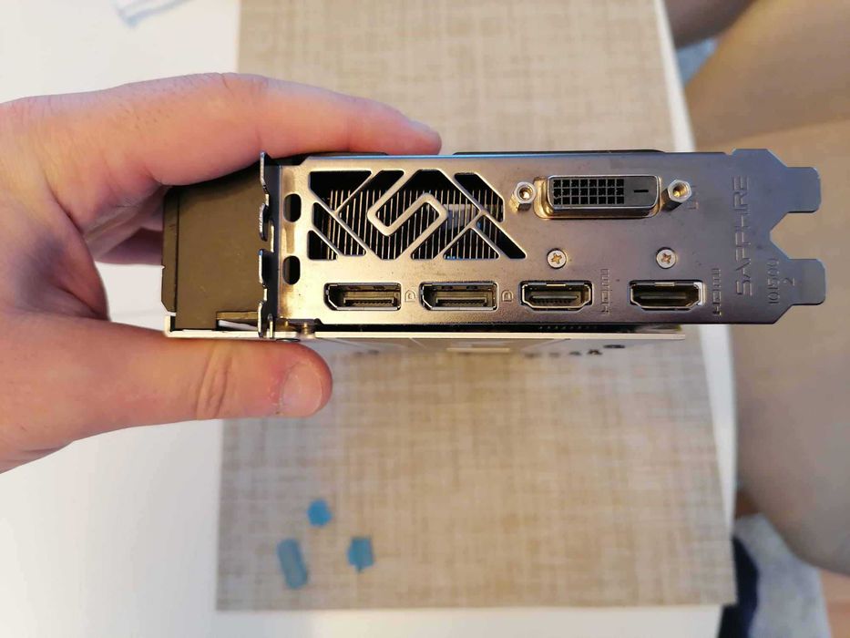 Sapphire Radeon RX 580 NITRO+ 4GB GDDR5 256-bit dual bios folosita