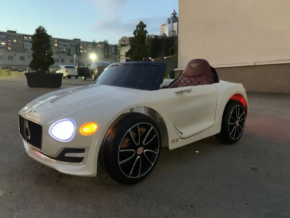 Электромобиль Bentley EXP12 JE1166