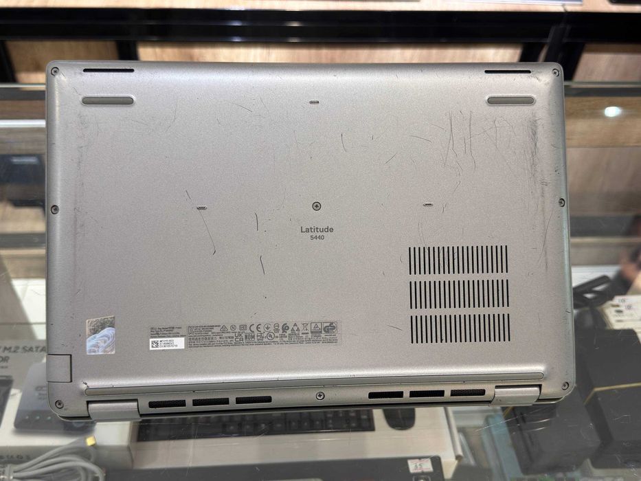 DELL Latitude 5440 Core i7-1370P ram 16 DDR5 4800 ssd 512