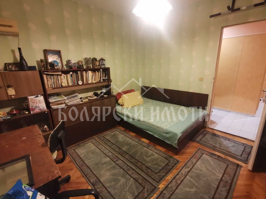 Продава се Тристаен апартамент в Горна Оряховица - 86 кв.м за 613 €/кв.м - Снимка #2