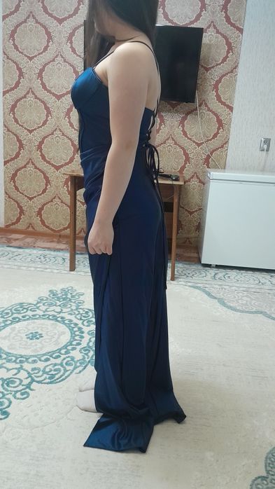 Продам срочно платье на любой вечер